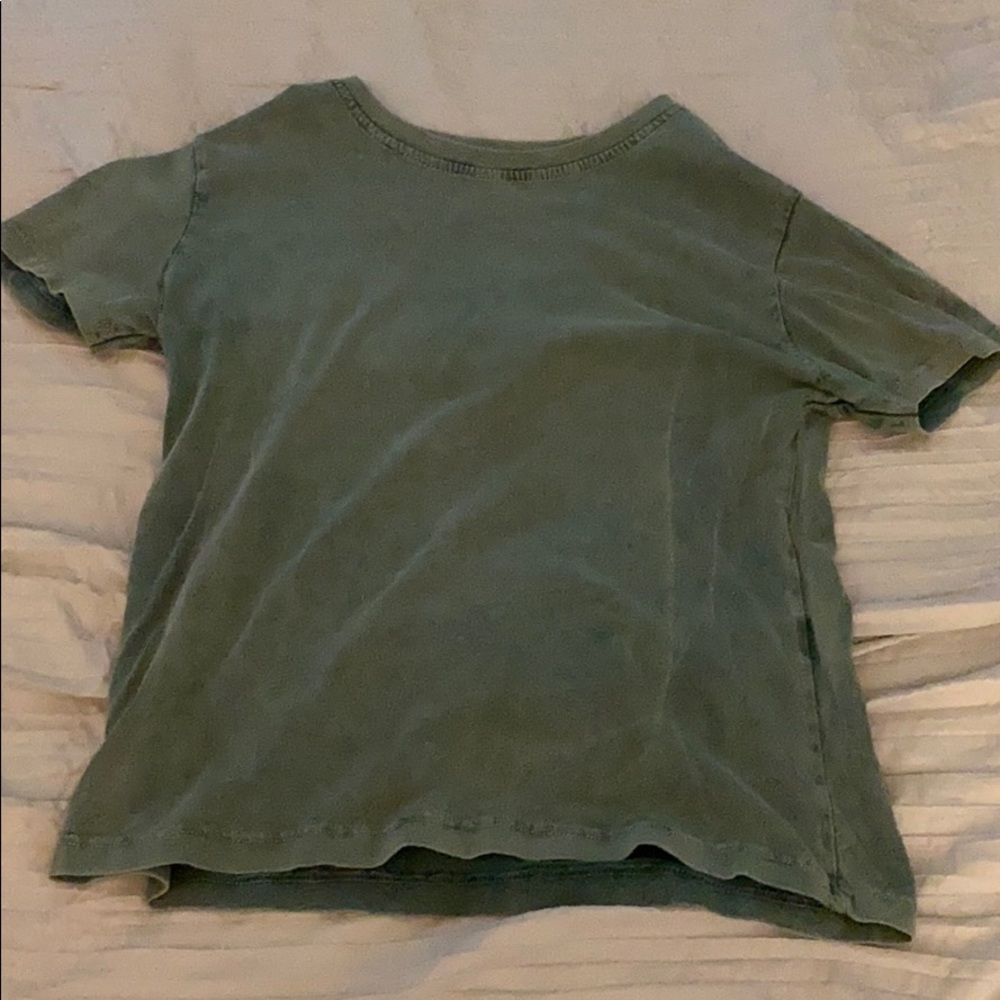 cropped tee